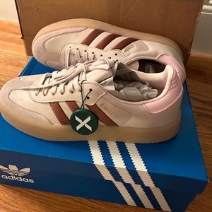 NWT ADIDAS SAMBAE PUTTY MAUVE GUM - WOMENS 9.5 FITS LIKE 10.5 - STOCKX VERIFIED
